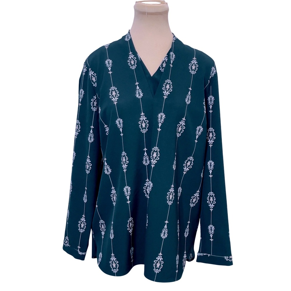 Chico's Women Green‎ Damask Medallion V-Neck Blouse M 8/10 Long Sleeve Elegant
